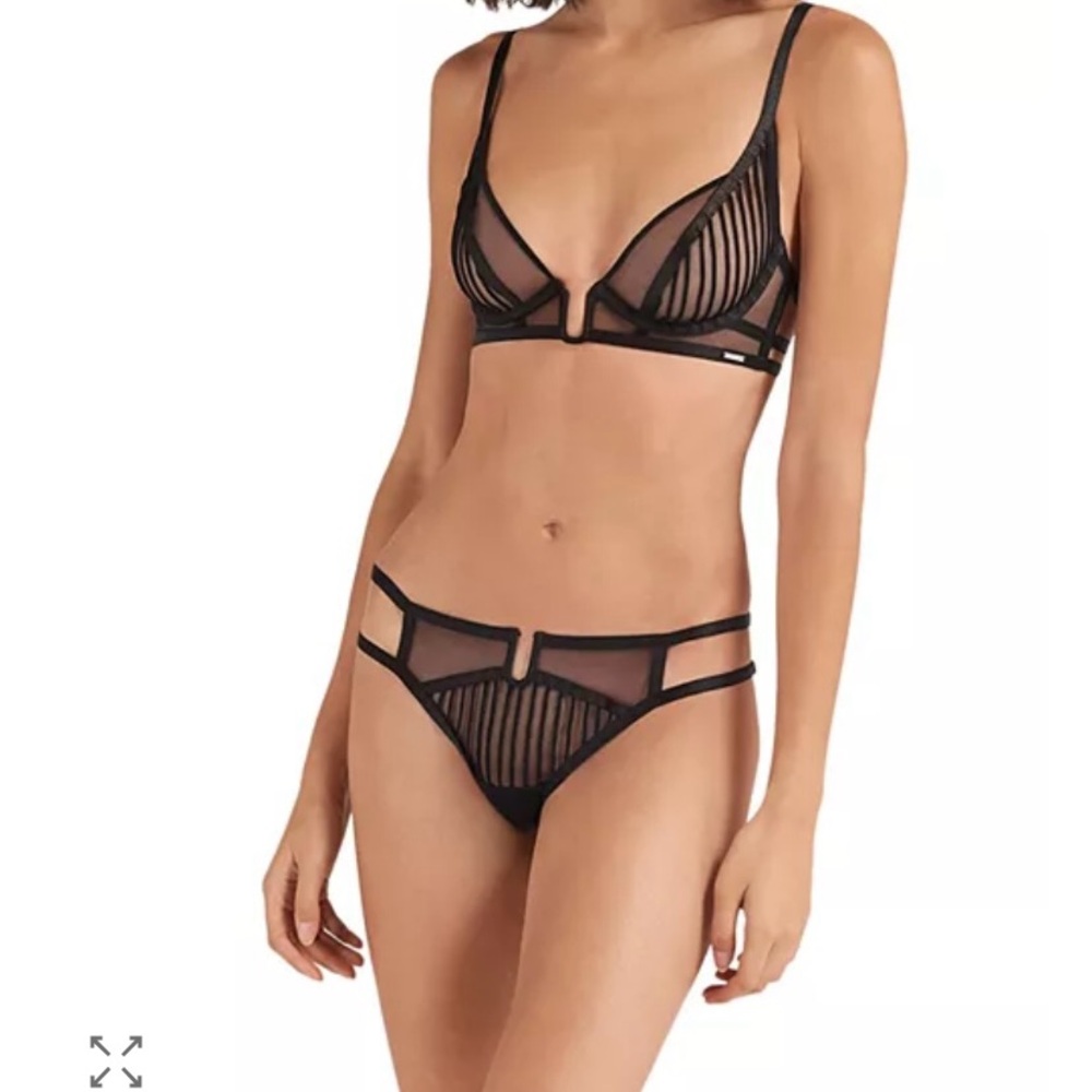 NWT Bluebella Mesh Plunge Bra (Bra Only)